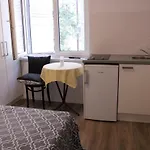 Superior Apt, 4 Rooms, 4 Bathrooms *