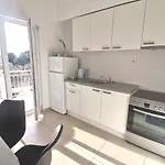 Superior Apt, 4 Rooms, 4 Bathrooms *